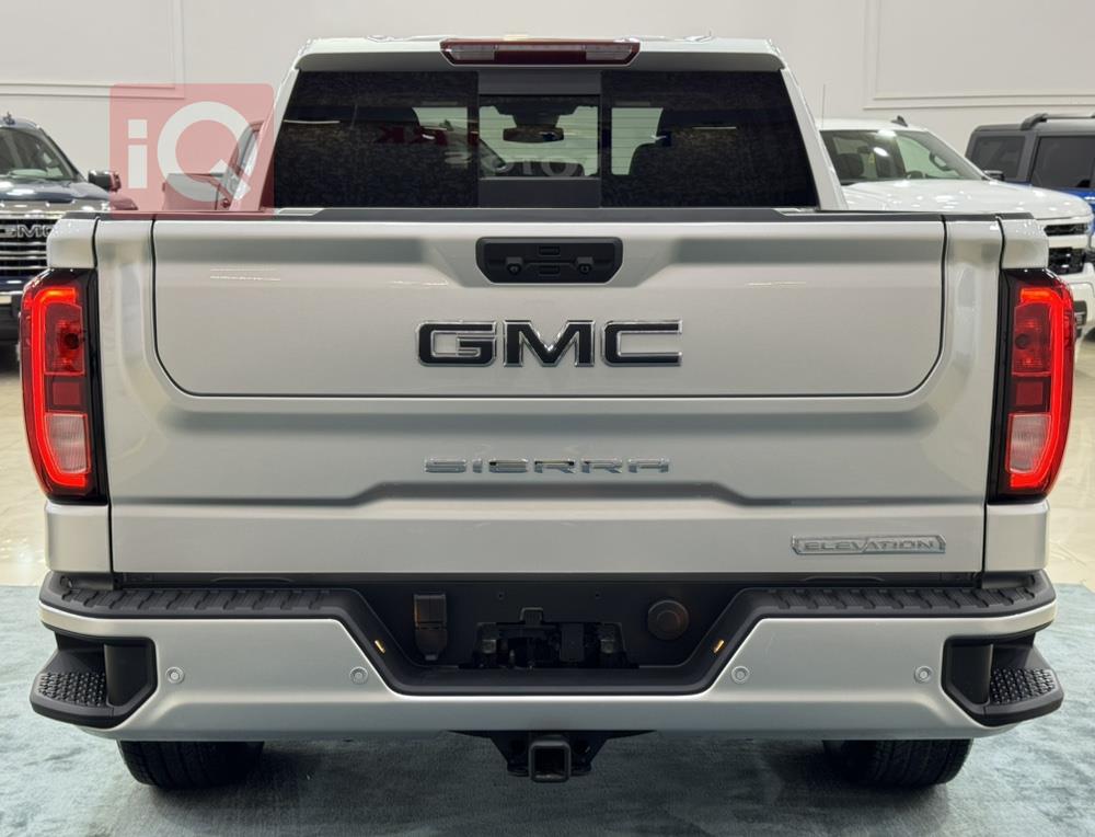 GMC Sierra